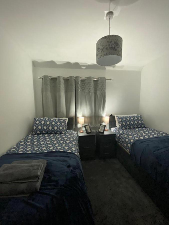 Cosy 3 Bedroom House, Free Parking & Wifi Nottingham Exterior photo